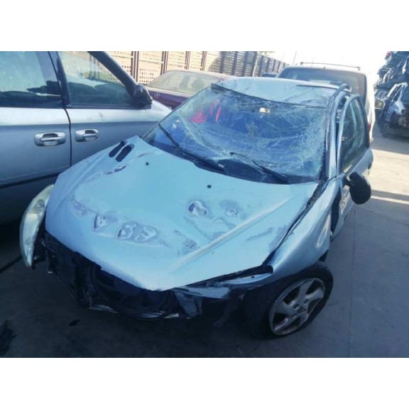 peugeot 206 berlina del año 2001