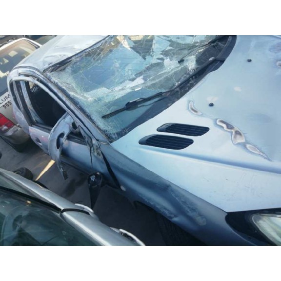 peugeot 206 berlina del año 2001