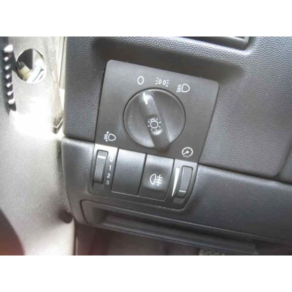 opel corsa c del año 2004