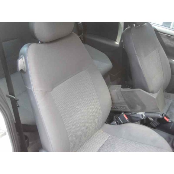 opel corsa c del año 2004