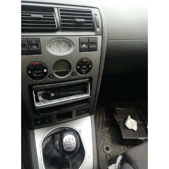 ford mondeo berlina (ge) del año 2001