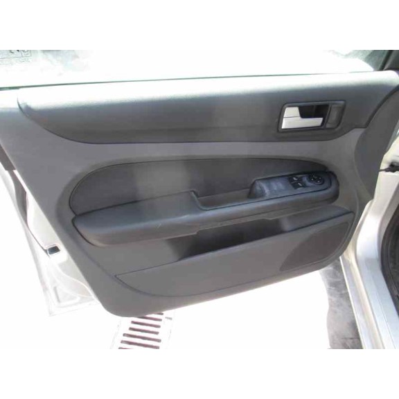 ford focus berlina (cap) del año 2005