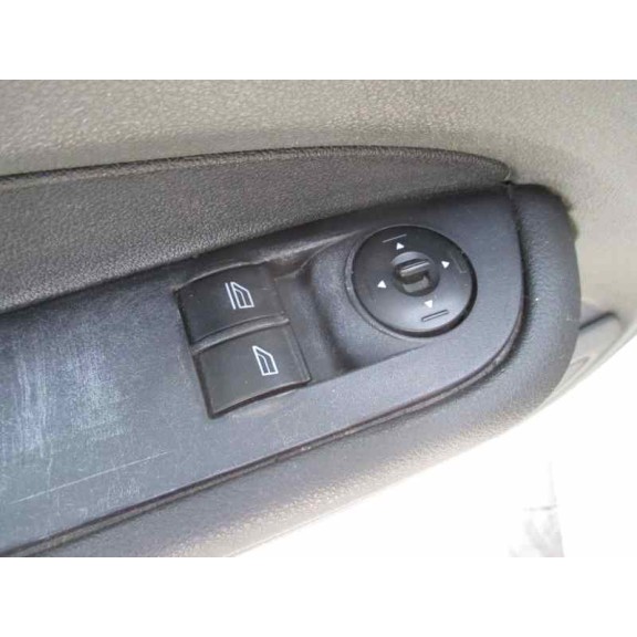 ford focus berlina (cap) del año 2005