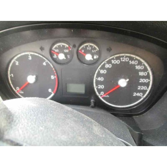 ford focus berlina (cap) del año 2005