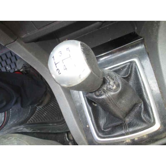 ford focus berlina (cap) del año 2005