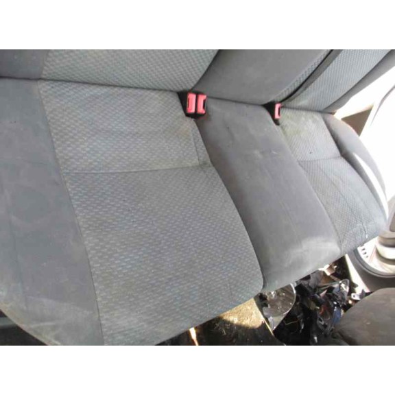 ford focus berlina (cap) del año 2005