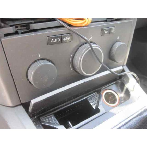 opel astra h berlina del año 2005