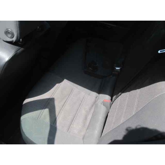 opel astra h berlina del año 2005