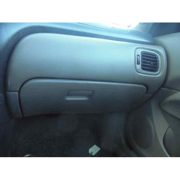 nissan almera (n16/e) del año 2001