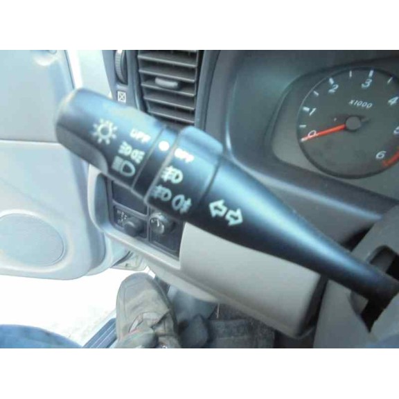 nissan almera (n16/e) del año 2001