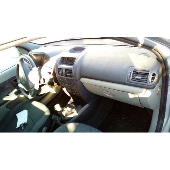 renault clio ii fase ii (b/cb0) del año 2003