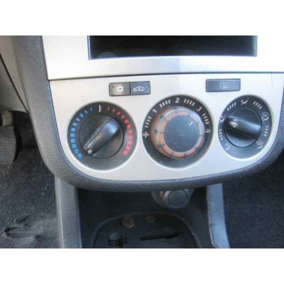 opel corsa d del año 2006