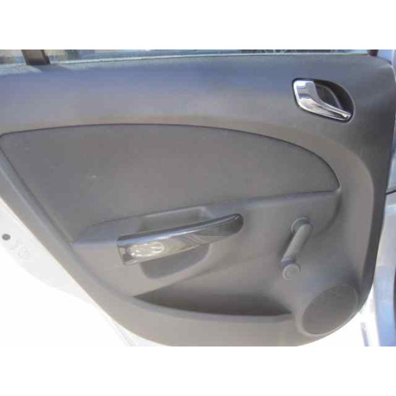 opel corsa d del año 2006