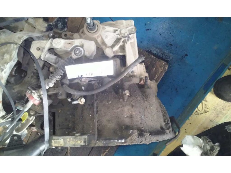 Recambio de caja cambios para renault megane ii berlina 5p confort dynamique referencia OEM IAM ND0000820 130CV 6 VELOCIDADES