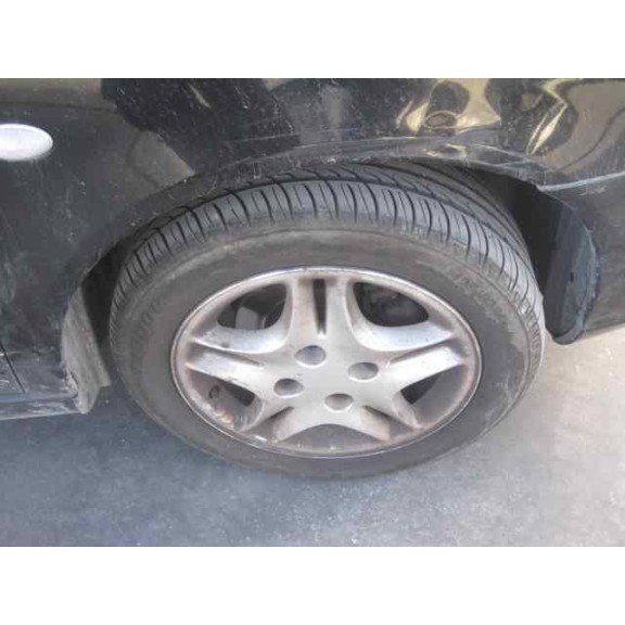 citroën xsara berlina del año 2002