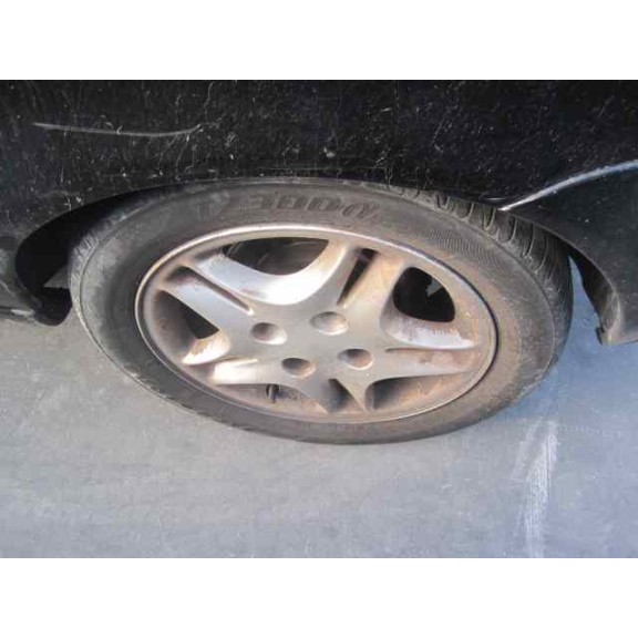 citroën xsara berlina del año 2002