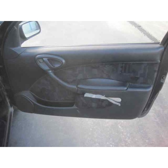 citroën xsara berlina del año 2002