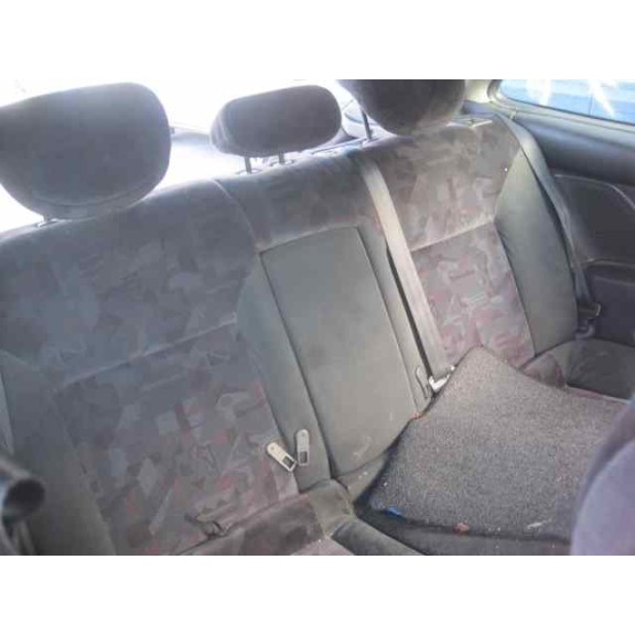 citroën xsara berlina del año 2002