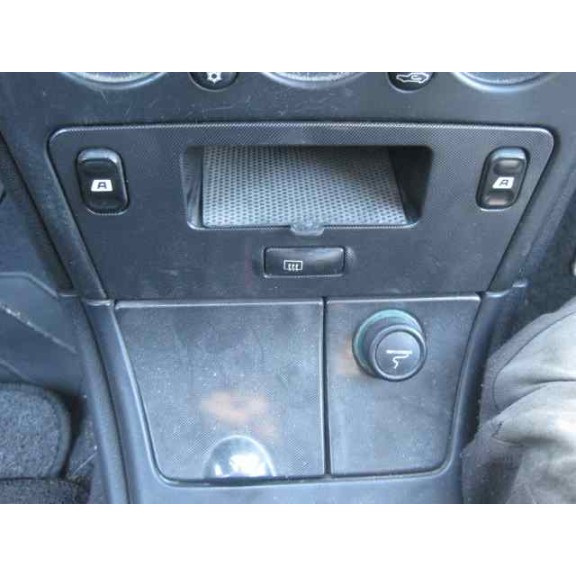 citroën xsara berlina del año 2002