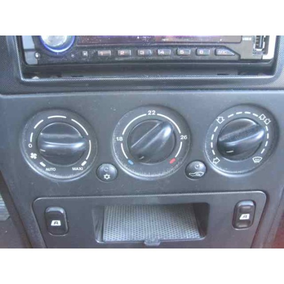 citroën xsara berlina del año 2002