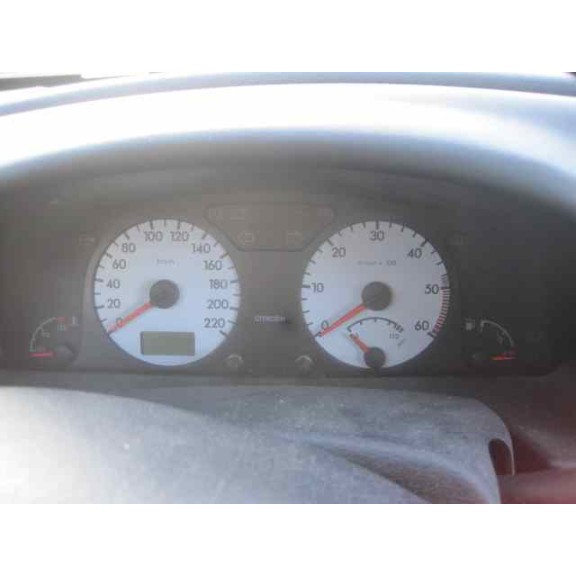 citroën xsara berlina del año 2002