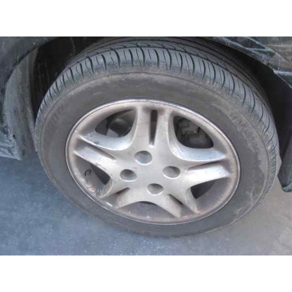 citroën xsara berlina del año 2002