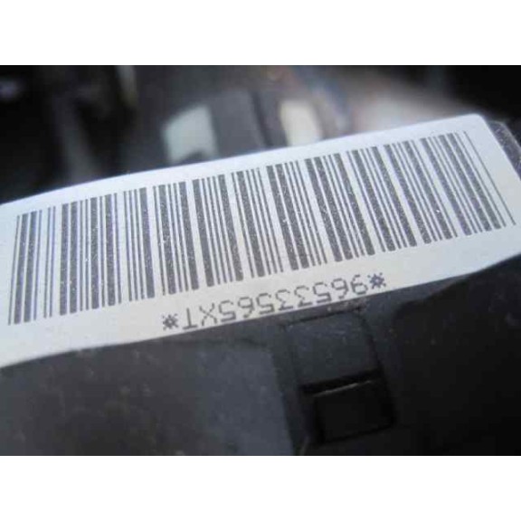 citroën xsara berlina del año 2002