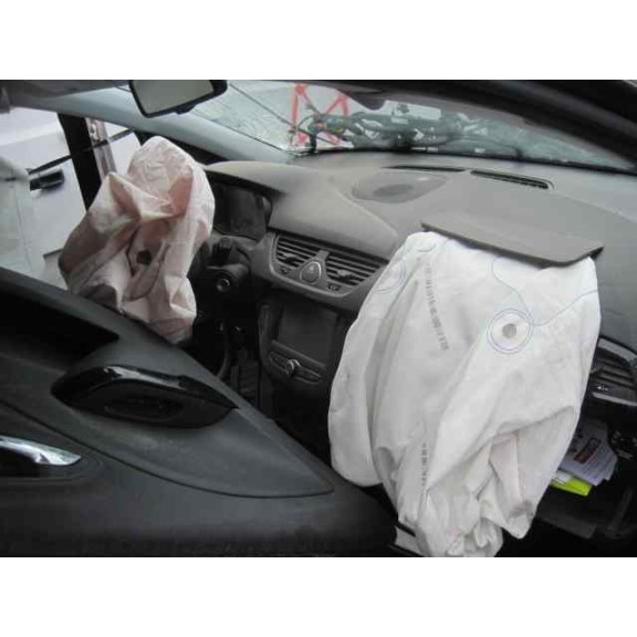 opel corsa e del año 2016