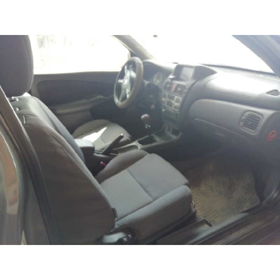 nissan almera (n16/e) del año 2004