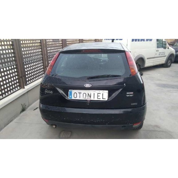 ford focus berlina (cak) del año 2001