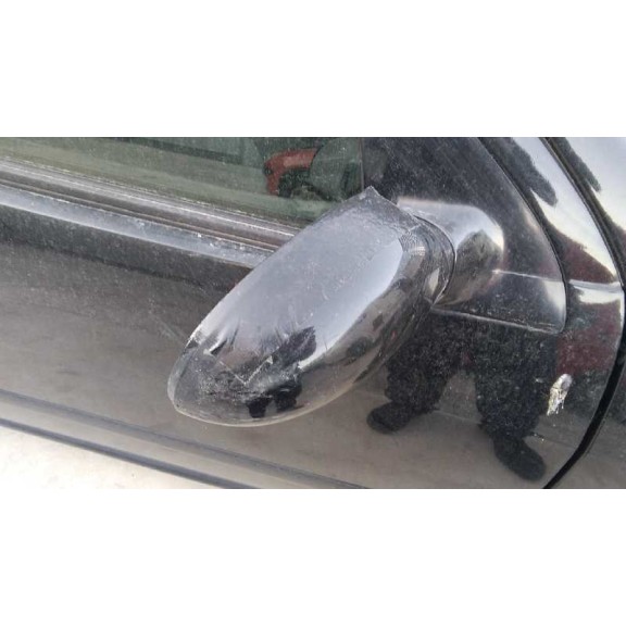 ford focus berlina (cak) del año 2001