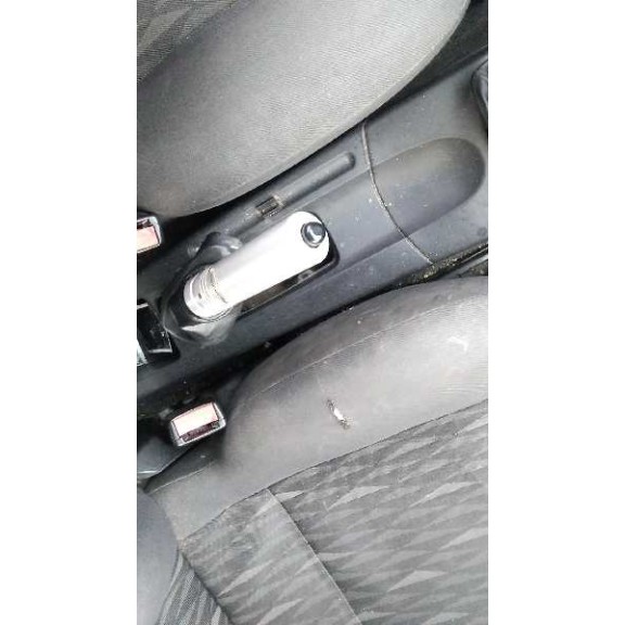 ford focus berlina (cak) del año 2001