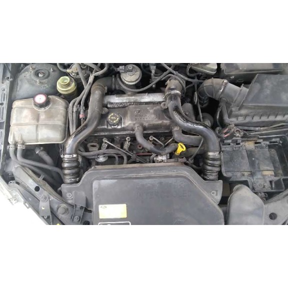 ford focus berlina (cak) del año 2001
