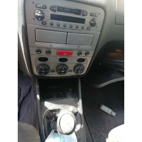 alfa romeo 147 (190) del año 2002