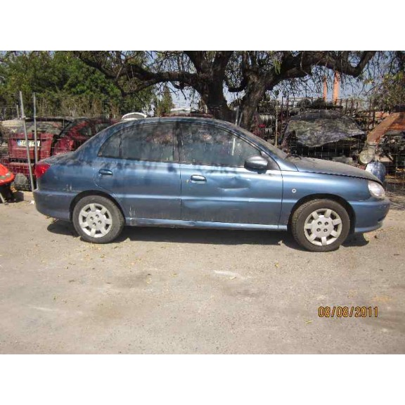 kia rio del año 2001