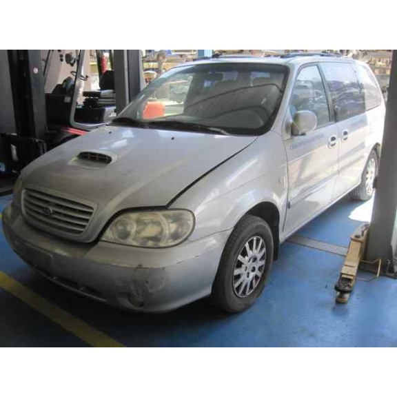 kia carnival ii del año 2002