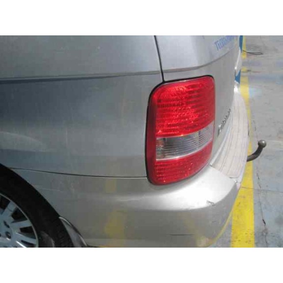 kia carnival ii del año 2002
