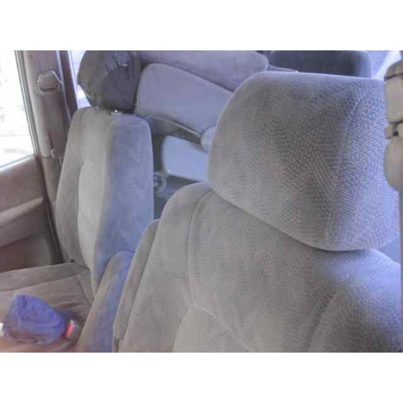 kia carnival ii del año 2002