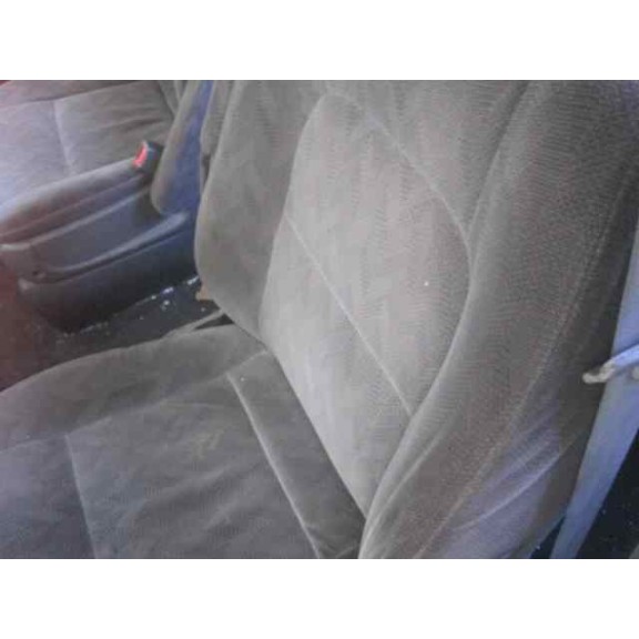 kia carnival ii del año 2002