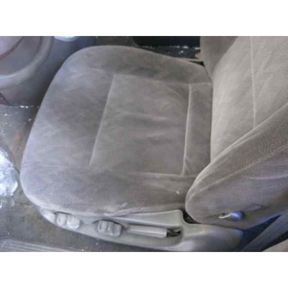 kia carnival ii del año 2002