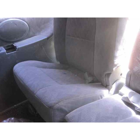 kia carnival ii del año 2002