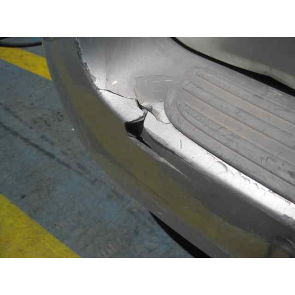 kia carnival ii del año 2002