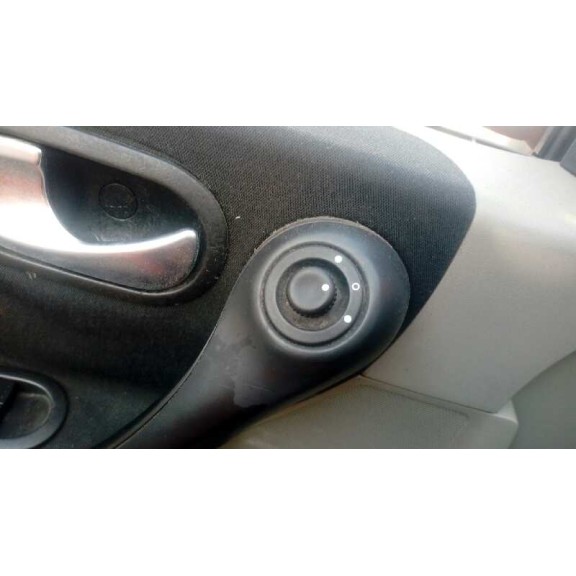 renault megane ii berlina 5p del año 2004