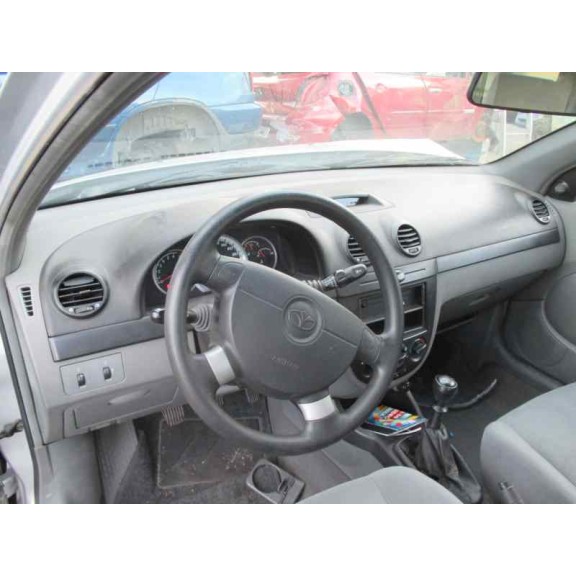 daewoo lacetti del año 2004