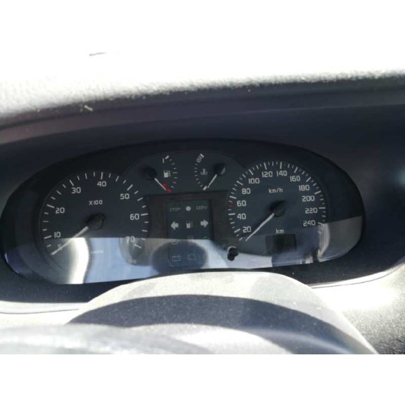 renault megane i fase 2 berlina (ba0) del año 2001