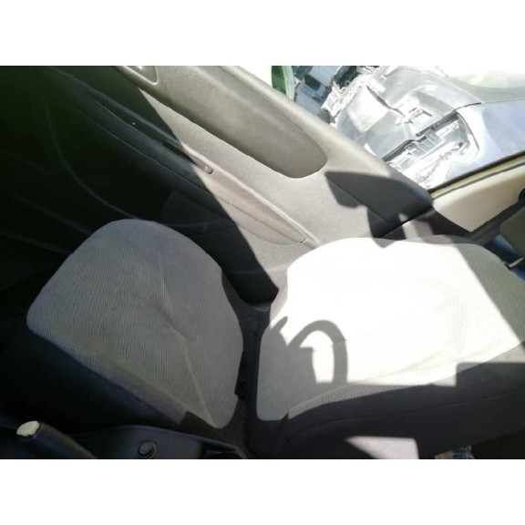 citroën c4 coupe del año 2005