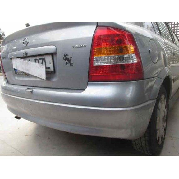 opel astra g berlina del año 2002