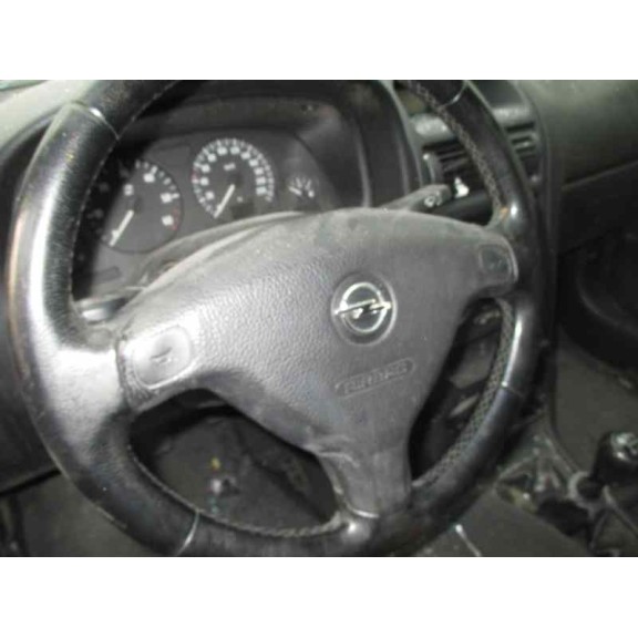 opel astra g berlina del año 2002