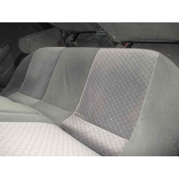 opel astra g berlina del año 2002