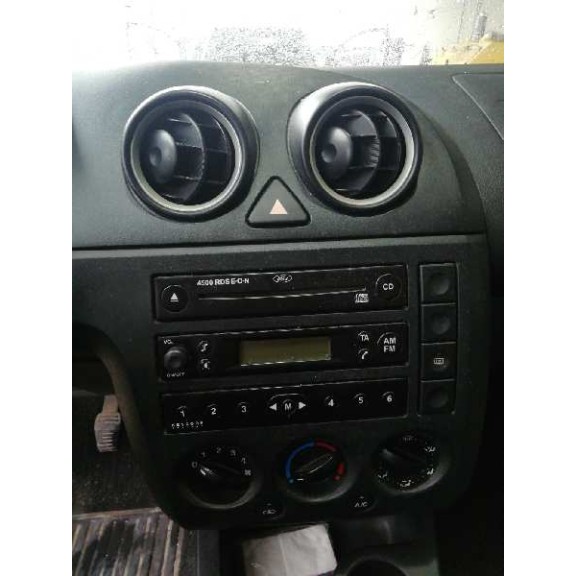 ford fiesta (cbk) del año 2003